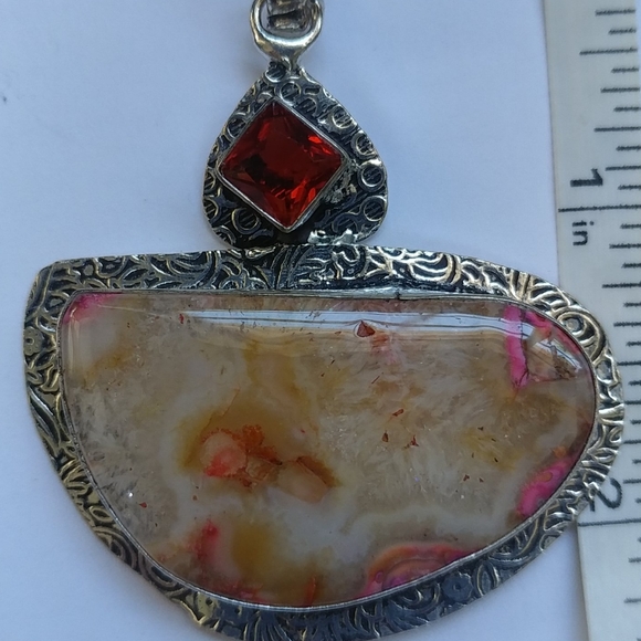 Agate and Garnet pendant - Picture 3 of 3